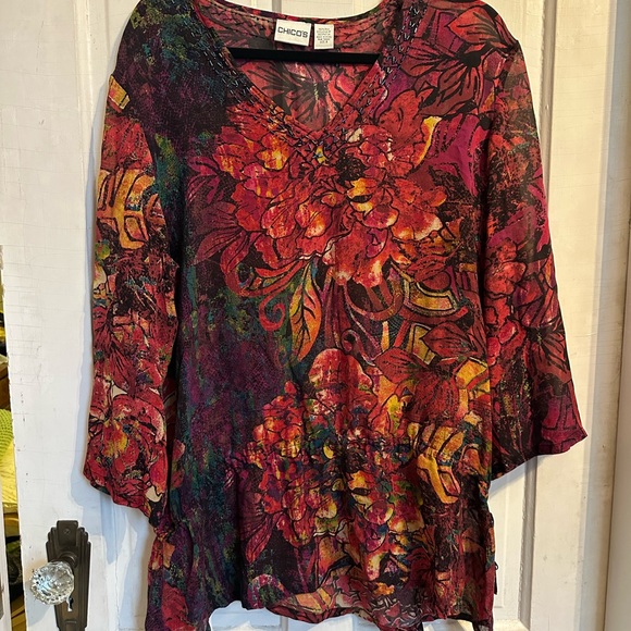 Chico's Vibrant Floral V-Neck sheer Blouse - Red and Black 100% silk - Picture 2 of 9
